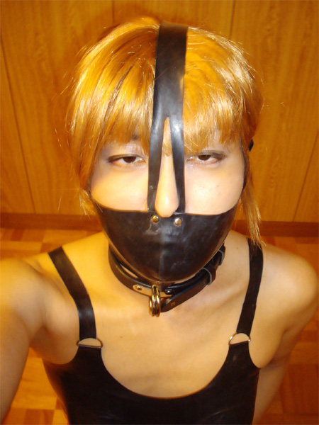 rubbermask004.jpg